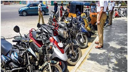 ലോക്ക്ഡൗൺ ലംഘനം: കർണാടകയിൽ പിടിച്ചെടുത്ത വാഹനങ്ങൾ നാളെ മുതൽ വിട്ടുനൽകും,  പിഴയീടാക്കും