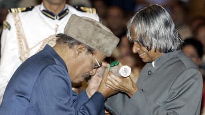 বছর সাতেক পরও তিনি সকলের মনের মণিকোঠায়, মান্না দে'র একশো একতম জন্মবার্ষিকী