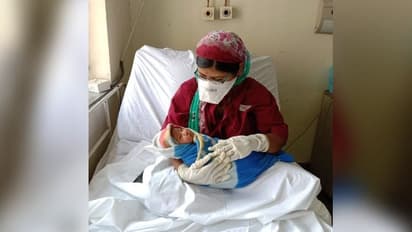 করোনার গ্রাসে শ্বশুর-স্বামী, অদম্য সাহসে সন্তানের জন্ম দিল কোভিড পজিটিভ নাজমা