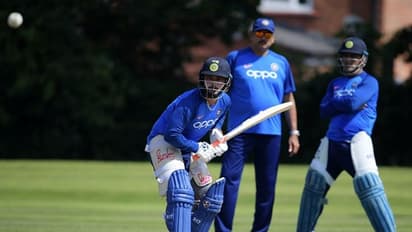 IPL 2022: Is there any problem with Rishabh Pant's batting? Ravi Shastri analyses