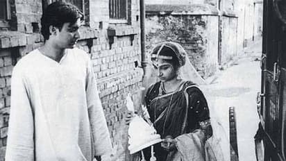 পর্দায় আত্মপ্রকাশ থেকে শুরু করে ফেলুদা হয়ে ওঠা, অনবদ্য জুটি সত্যজিৎ-সৌমিত্র