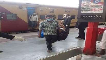 847 मजदूरों को लेकर महाराष्ट्र से यूपी पहुंची स्पेशल ट्रेन, बोले- हमने तो छोड़ दी थी घर पहुंचने की उम्मीद