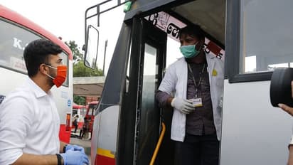 ಕಾಂಗ್ರೆಸ್‌ ನಾಯಕರ ಬಳಿಕ ಸಂಸದ ತೇಜಸ್ವಿ ಸೂರ್ಯರಿಂದ ಕಾರ್ಮಿಕರಿಗೆ ವಿಶೇಷ ಬೀಳ್ಕೊಡುಗೆ...!