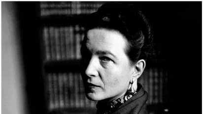 കൂട്ടുകാരിയുമായുണ്ടായ പ്രത്യേക അടുപ്പത്തെ കുറിച്ചുള്ള ബ്യൂവെയറിന്റെ നോവൽ 75 വർഷത്തിനുശേഷം പുറത്തേക്ക്