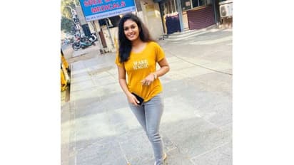 சீரியலில் அடக்க ஒடுக்கம்... நிஜத்தில் செம்ம மாடர்ன் !! சீரியல் நடிகை நக்க்ஷத்ராவின் புகைப்படங்கள் உள்ளே !!