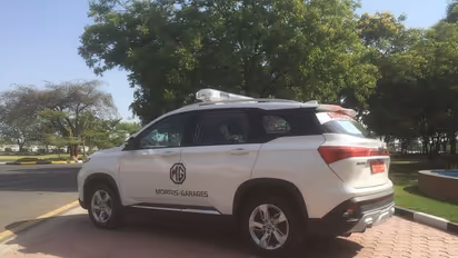 എട്ട് ആംബുലന്‍സുകള്‍ കൂടി ഫ്രീയായി നല്‍കി ചൈനീസ് വണ്ടിക്കമ്പനി