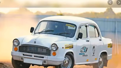 ഓസ്‍ട്രേലിയന്‍ റോഡില്‍ ആ ഹിന്ദുസ്ഥാൻ വണ്ടി, തടഞ്ഞുനിര്‍ത്തിയ ഇന്ത്യക്കാരന്‍ പറഞ്ഞത്..!