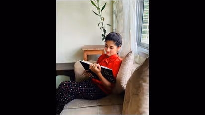 লকডাউন শেষ হতে ফ্যাশনের জলবা, টেলি অভিনেত্রীদের শিখে নিন সাজগোজের পাঁচকাহন