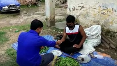 লকডাউনের ফেরে ঘুরল না ভাগ্যের চাকা, আমেরিকায় শেফ এখন বাংলায় সবজি বিক্রেতা