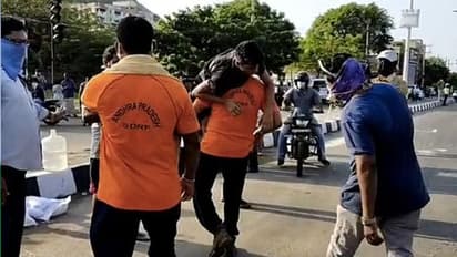 വിശാഖപട്ടണം വാതക ദുരന്തം: ഗ്രാമങ്ങൾ ഒഴിപ്പിക്കുന്നു; മലയാളികൾ സുരക്ഷിതരെന്ന് പ്രദേശവാസി