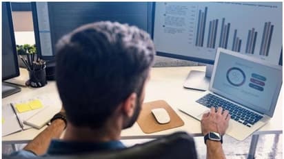 കാലം മാറുകയാണ്, ഒപ്പം ജോലികളും; ഏറ്റവും ഡിമാന്റുള്ള ഫ്രീലാൻസ് ജോലികളെ പരിചയപ്പെടുത്താം