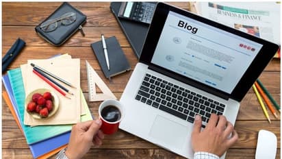 চাকরি বা কেরিয়ারে উন্নতি করতে, মেনে চলুন বাস্তুর এই ৪ গুরুত্বপূর্ণ নিয়ম