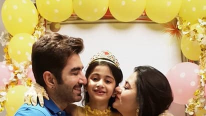 টলিউডের 'ডটিং ড্যাড', বাবা ও মেয়ের জুটিতে সেরার সেরা রঞ্জিত থেকে জিৎ