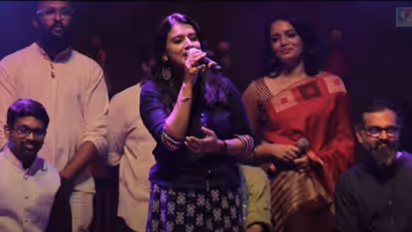 'കരുണ' സംഗീതനിശ യുട്യൂബിലൂടെ പുറത്തുവിടാന് കൊച്ചി മ്യൂസിക് ഫൗണ്ടേഷന്; ട്രെയ്ലര് എത്തി