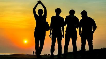 महाभारत: इन 5 लोगों से दोस्ती नहीं करना चाहिए, हमेशा दूरी बनाकर रखना चाहिए