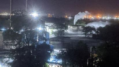 വിശാഖപട്ടണത്ത് ഇന്നലെ രാത്രിയും പരിഭ്രാന്തി പരത്തി വിഷവാതക ചോർച്ച, മരണം 12 ആയി