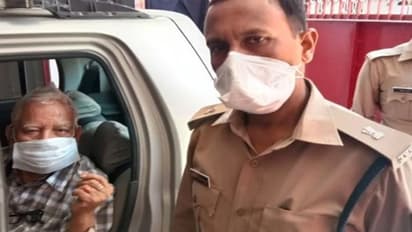 घर में बेहोश पड़ा था 83 साल का पिता, बेटी ने किया एक फोन; यूं जान बचाने पहुंच गए फरिश्ते