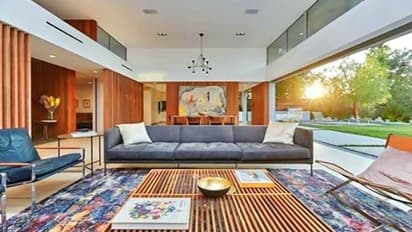 Home Decoration Tips: ಚಿಕ್ಕ ಲಿವಿಂಗ್ ರೂಮ್ ದೊಡ್ಡದಾಗಿ ಕಾಣಬೇಕಾ?