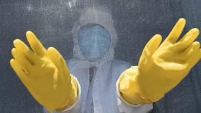 'കൊറോണയ്ക്കൊപ്പം ജീവിക്കാന് നമ്മള് പഠിക്കേണ്ടതുണ്ട്...'