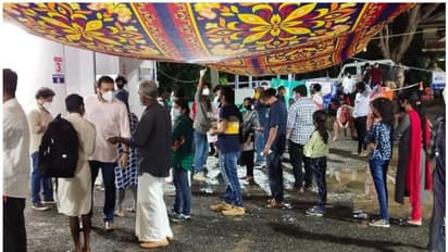 നാട്ടിലെത്താന് കൊതിച്ചെത്തുന്നത് നൂറുകണക്കിന് പേര്; കല്ലൂര് 67 ഇപ്പോള് ശ്രദ്ധാകേന്ദ്രം