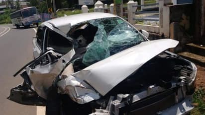 കെഎസ്ആർടിസി ബസിന് പിന്നിൽ കാറിടിച്ച് യുവതി മരിച്ചു