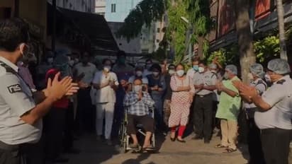 টানা ৩৮ দিন ভেন্টিলেশনে থেকে করোনাকে হারিয়ে বাড়ি ফিরলেন টালিগঞ্জের প্রৌঢ়,  মিরাকল বলে দাবি চিকিৎসকদের