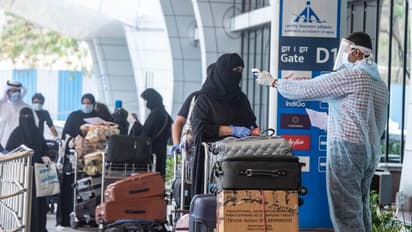 আরব-ফেরতদের সঙ্গেই করোনা ফিরল কেরলে, চার লক্ষ মানুষের ঘরে ফেরা নিয়ে বাড়ছে উদ্বেগ