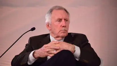 'ভবিষ্যতে বুড়োরাই টেস্ট খেলবে', নাম না করে আইপিএলকে দায়ী করে দাবি অজি কিংবদন্তীর