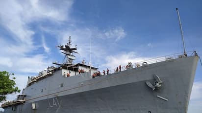 മാലി ദ്വീപില്‍ നിന്ന് ഇന്ത്യയിലേക്ക്; ഐഎന്‍എസ് ജലാശ്വയില്‍ 698 പേര്‍