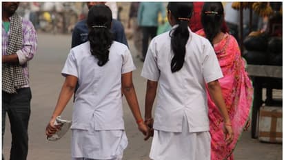 ദില്ലിയിൽ കുടുങ്ങി മലയാളി നഴ്സുമാർ; നോർക്കയും കയ്യൊഴിഞ്ഞു; ആശ്രയം വീട്ടുകാർ അയച്ചുനൽകുന്ന പണം മാത്രം