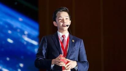 দেশের দুর্দিনে ছেলেকে ৩.৮ বিলিয়ন ডলার দান শিল্পপতির, উঠছে কর ফাঁকি দেওয়ার অভিযোগ