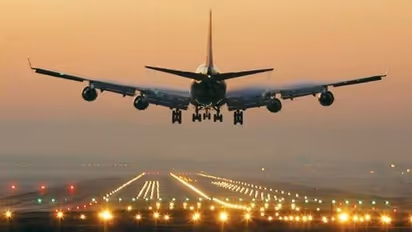 മടങ്ങിയെത്തിയ പ്രവാസികളില് ഇതുവരെ കൊവിഡ് സ്ഥിരീകരിച്ച നാല് പേര് ഒരു വിമാനത്തില് വന്നവര്