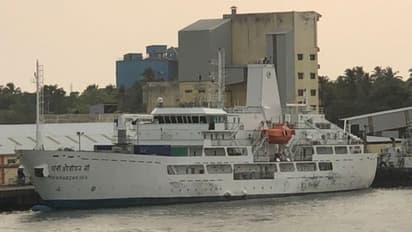 ലോക്ക് ഡൗണിൽ കുടുങ്ങിയവരുമായി ലക്ഷദ്വീപിൽ നിന്നുള്ള കപ്പൽ കൊച്ചിയിലെത്തി