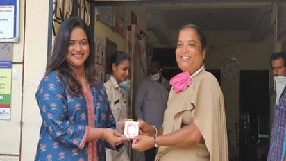 ಕೊರೋನಾ ವಾರಿಯರ್ಸ್ಗೆ ಶ್ರುತಿ ನಾಯ್ಡು ವಿಭಿನ್ನ ಸೆಲ್ಯೂಟ್, ಗುಡ್ ವರ್ಕ್ ಮ್ಯಾಡಮ್