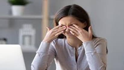 आंखों से भी फैल सकता है कोरोना संक्रमण ?, जानिए कैसे