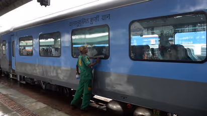 IRCTC announces new guidelines for smooth traveling at night; Check details