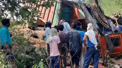 नहीं थम रहा मजदूरों की मौत का सिलसिला, झारखंड में हुए हादसे में एक साथ 4 की दर्दनाक मौत