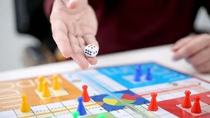 ಪಗಡೆಯಾಟದಲ್ಲಿ ತನ್ನನ್ನೇ ಪಣಕಿಟ್ಟು ಸೋತ ನಾರಿ: ಎತ್ತಾಕ್ಕೊಂಡೋದ ಮನೆ ಮಾಲೀಕ