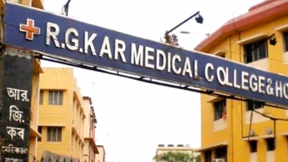 ആർ ജി കർ മെഡിക്കൽ കോളേജിലെ ക്രൂര കൊലപാതകം, ഇരയുടെ അഭിഭാഷകർ കേസിൽ നിന്ന് പിന്മാറി 