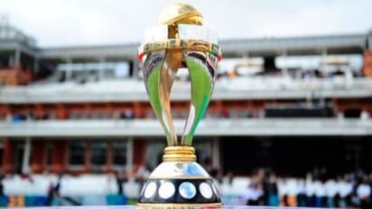 ক্রিকেটে অব্যাহত করোনার থাবা,স্থগিত মহিলা বিশ্বকাপ ও অনুর্ধ্ব ১৯ পুরুষ বিশ্বকাপের কোয়ালিফায়ার