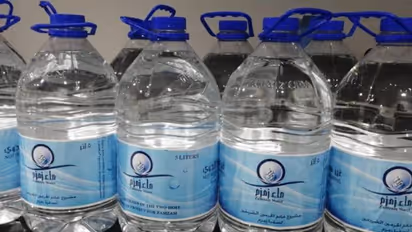 സൗദി ലുലു ഹൈപ്പർമാർക്കറ്റുകൾ വഴി സംസം വിതരണം ആരംഭിക്കുന്നു