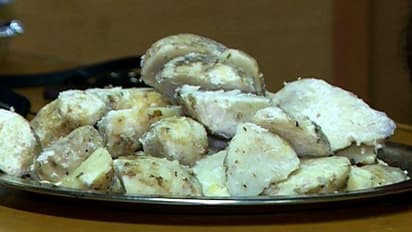 ലോക്ഡൗണിനിടെ നാടന് വിഭവങ്ങളുടെ കച്ചവടം പൊടിപൊടിച്ച് വാട്ട്സാപ്പ് കൂട്ടായ്മ...