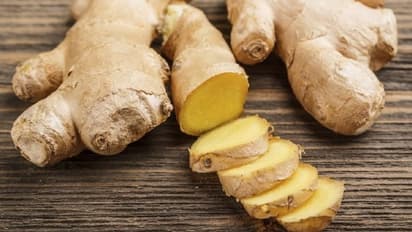 ഇഞ്ചിയുടെ തൊലി കളയാന് ഒരു 'ഈസി ടെക്നിക്'...