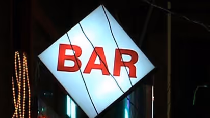 ബാറുകള് വഴി പാഴ്സൽ; അബ്കാരി ചട്ടത്തില് ഭേദഗതി, സര്ക്കാര് വിജ്ഞാപനമിറങ്ങി