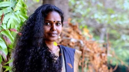 ಫೋನಲ್ಲಿ ನೀವು ಕೇಳೋ ಕೊರೋನಾ ಜಾಗೃತಿ ಧ್ವನಿಯ ಒಡತಿಯರು ಇವರೇ ನೋಡಿ..!