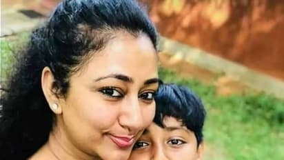 ಲಕ್ಷ್ಮಿಯೂ ಒಲಿದಿದ್ದಾಳೆ ವಿಜಯಲಕ್ಷ್ಮಿಗೆ: ದರ್ಶನ್‌ಗೆ 20ನೇ ವಿವಾಹ ವಾರ್ಷಿಕೋತ್ಸವದ ಸಂಭ್ರಮ!