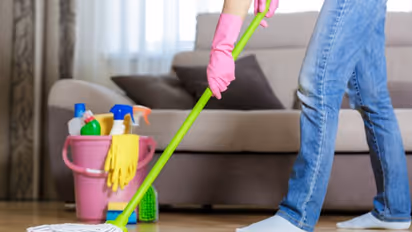 വീട് വൃത്തിയാക്കുമ്പോൾ ശ്രദ്ധിക്കേണ്ട ചില കാര്യങ്ങൾ