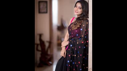 பிறந்த நாளில் ரசிகர்களுக்கு ஸ்பெஷல் ட்ரீட் கொடுத்த சாக்‌ஷி..ஒட்டுமொத்த அழகையும் ஒரே போட்டோவில் காட்டி அசத்தல்