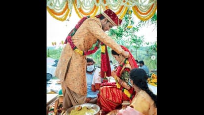 ಲಾಕ್‌ಡೌನ್‌ ನಡುವೆ ಅದ್ಧೂರಿಯಾಗಿ ದಾಂಪತ್ಯ ಜೀವನಕ್ಕೆ ಕಾಲಿಟ್ಟ ನಟ ನಿಖಿಲ್ -ಪಲ್ಲವಿ!