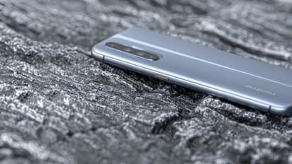 ഗെയിമിങ് ഫോണായ 'ബ്ലേഡ് റണ്ണര്‍' റിയല്‍മീ പുറത്തിറക്കുന്നു; സവിശേഷതകള്‍ ഇവയൊക്കെ